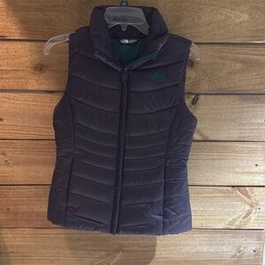 EUC The North Face women’s vest dark purple size xs